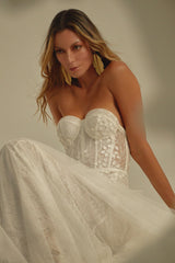 Long dress, off white, strapless Ref. FLARE